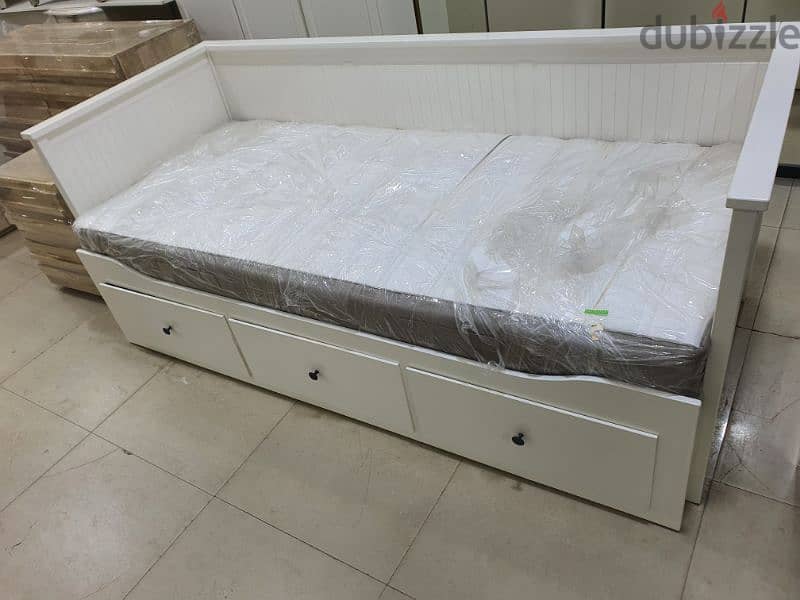 furnitures for sale free delivery contact WhatsApp please 94728700 9