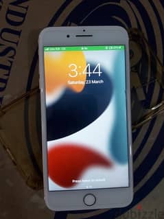 iPhone 7 Plus 256 memory only battery change all everything working