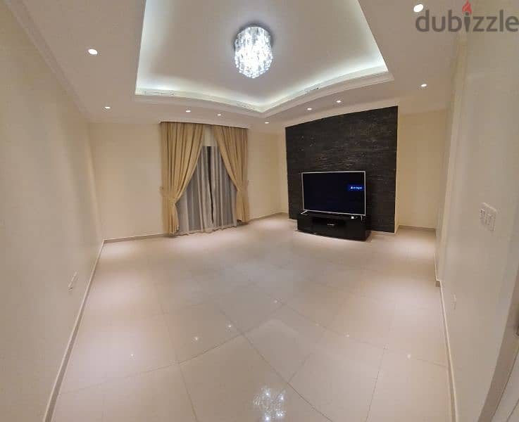 amazing huge flat in Jabriya with private outdoor area 4