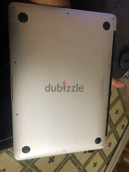 macbook air 2013 working in good condition 2