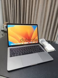 Macbook PRO Core i5 512GB SSD 8GB RAM TouchBar Touch id