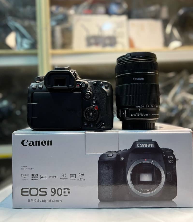 Canon Eos 90D with lens and Full Kit 2