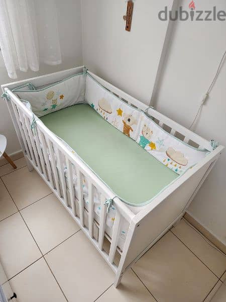 Baby bed with mattres and fence 2