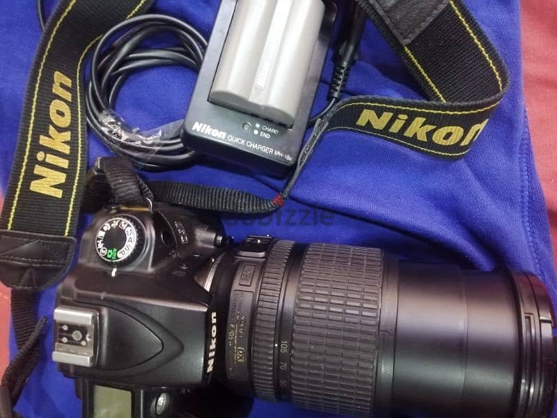 كاميرا نيكون دي٩٠ بحاله شبه الجديد 2