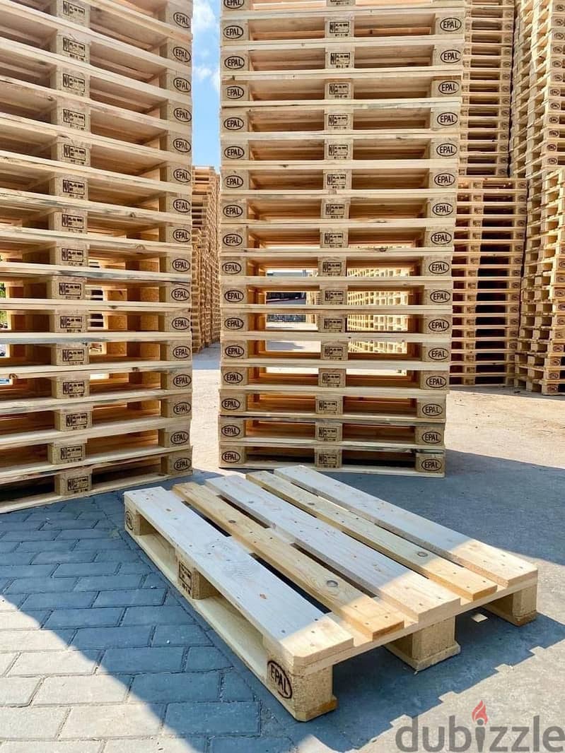 Wooden pallets Wooden pallets available for sale whatApp +971568830304 2