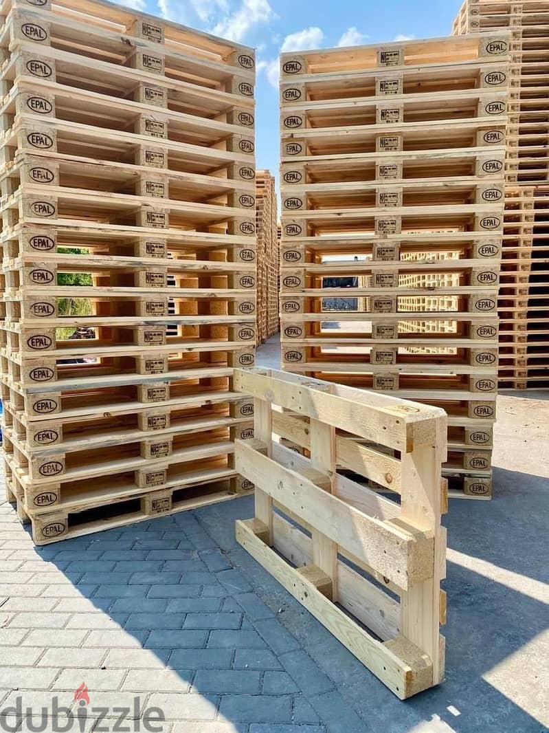 Wooden pallets Wooden pallets available for sale whatApp +971568830304 3