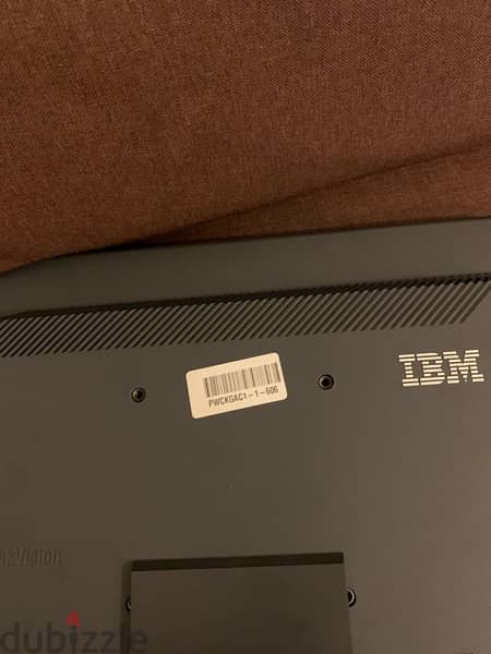 IBM PC MONITOR 21’ neat clean and premium and its original ibm cables ...