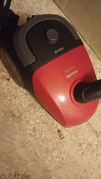 vacuum cleaner Philips 1800W 1