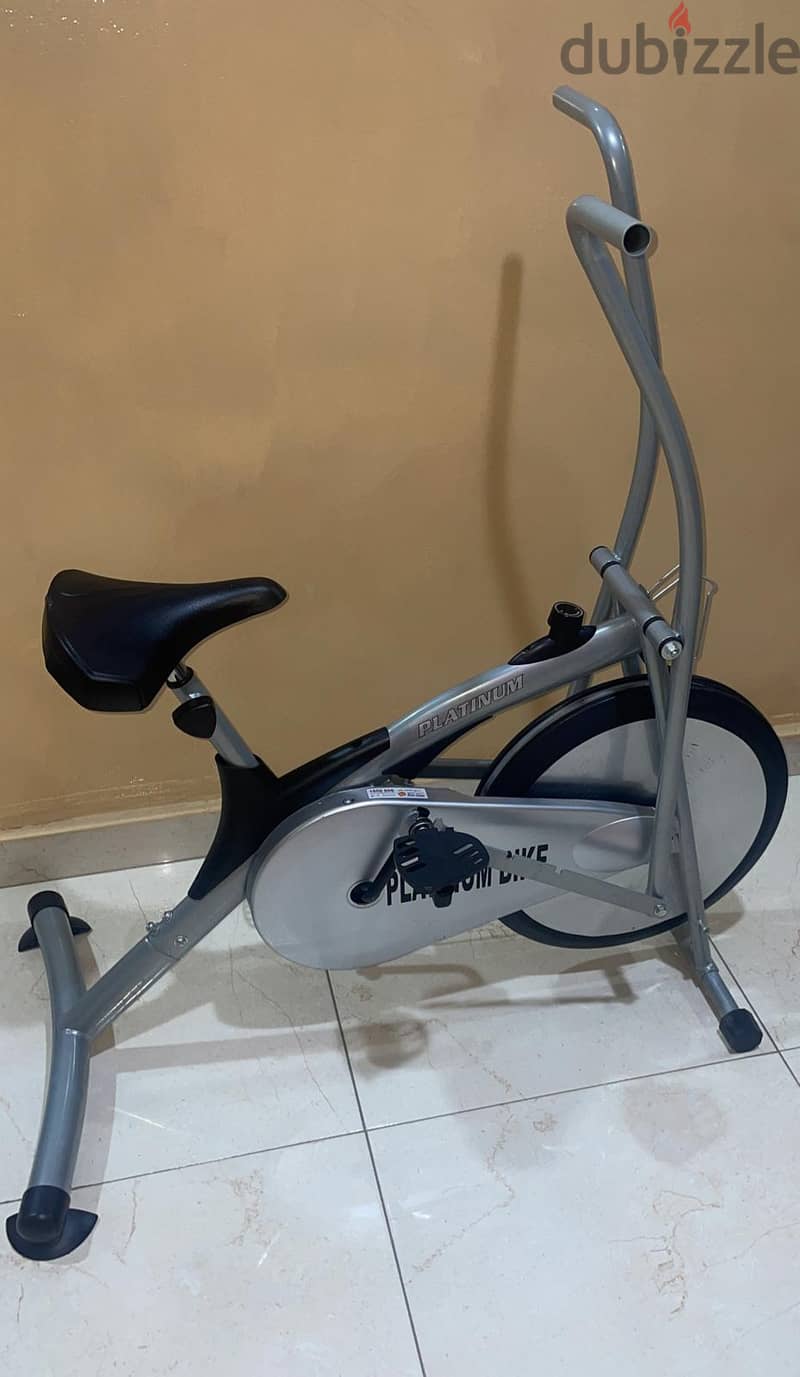 Brand new treadmill and cycling machine for sale in a very discounted 7
