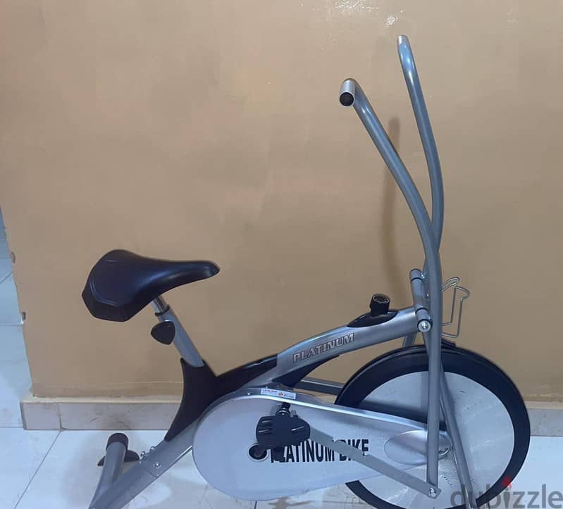 Brand new treadmill and cycling machine for sale in a very discounted 17