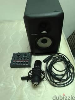 pioneer studio monitor and microphone v8 sound mixer . 25kd fix price