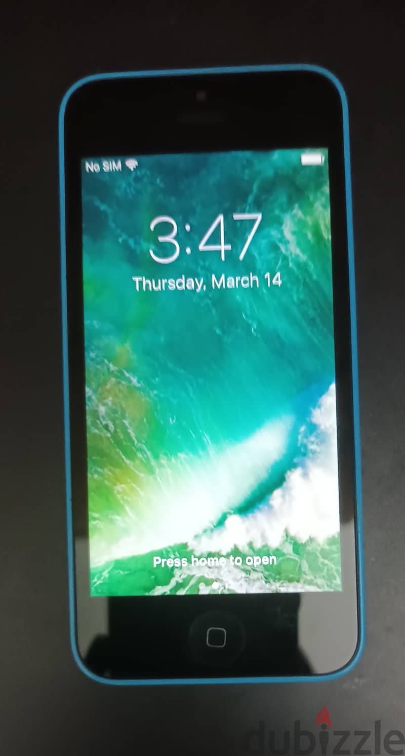 iPhone 5C Blue 32GB (Excellent Condition) 2
