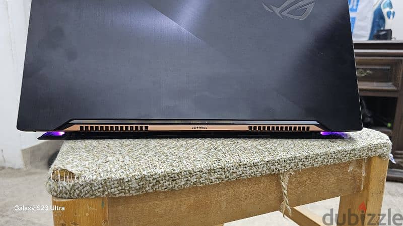 Asus Rog Zephyrus S17 Gaming laptop 4
