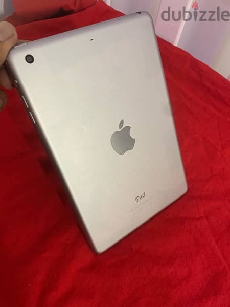 iPad mini 3 Wi-Fi 16gb 8 inch screen no issues 6