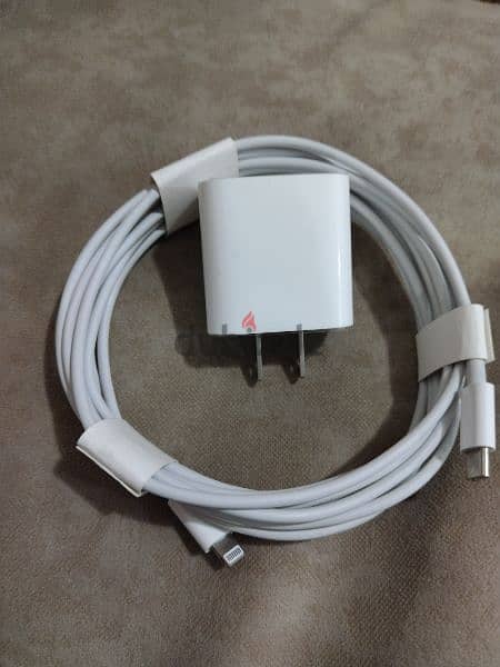 Apple Charger 20W Pro with 3 meter new original cable in serial number 3