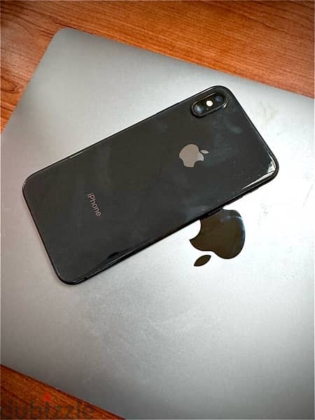 iPhone X - 64 GB - Black 1
