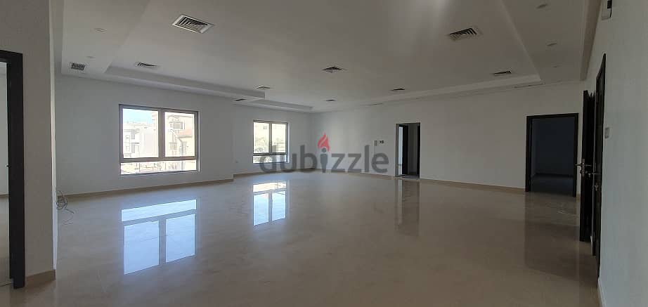 4 Bedroom  in Zahra with driver room. 7