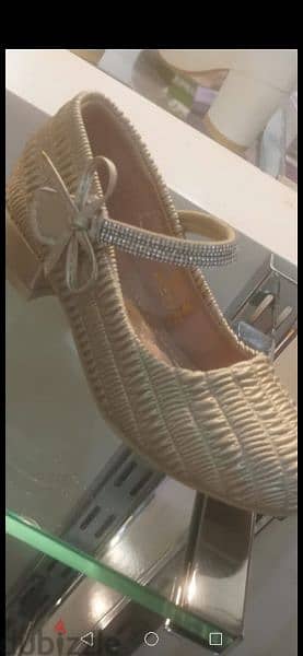 girls n women's branded sandals in low price 16