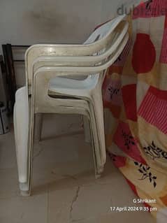 good condition chairs