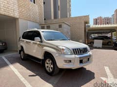 prado 2009 orignal paint240km ( 2 piece paonted only ) full option