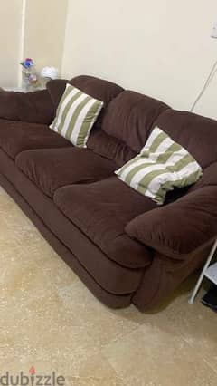 sofa for sale good condition (5kd)