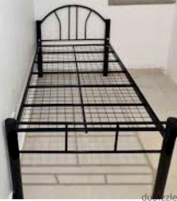 SINGLE COT AVAILABLE 0