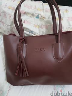 Zara hand bag for sale good condition.