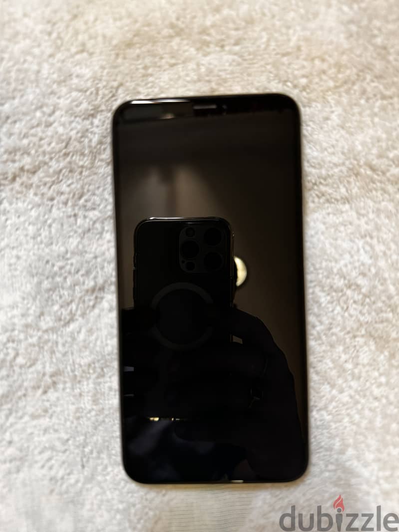 iPhone XS max 256 GB  excellent condition 3