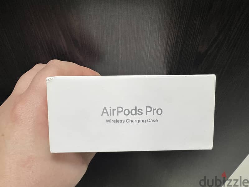 Apple AirPods Pro with Wireless Charging Case and Original EarTips 2