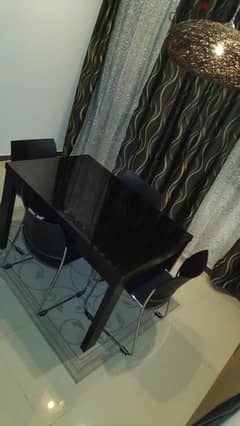 dining qith 3 chairs in very good condition 0