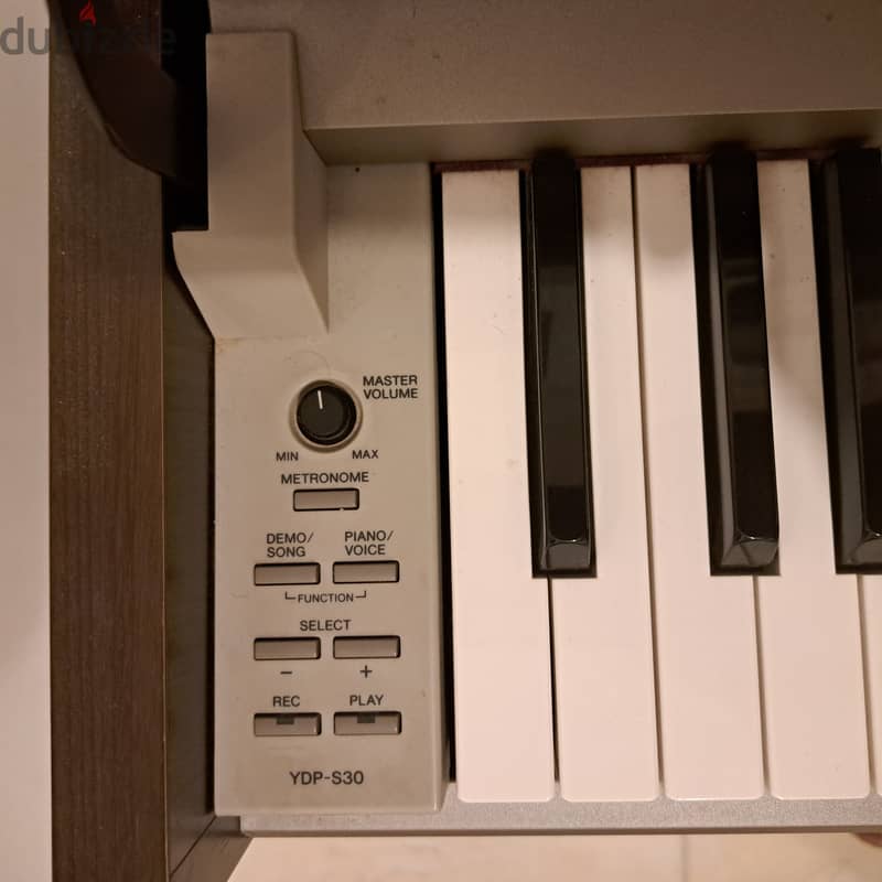 YDP - S 30  Yamaha Digital Piano with GHS weighted 88 Keys 2