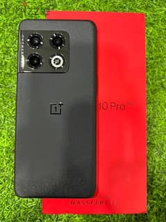 OnePlus 10 Pro  ROM 16 gb storage 256 gb light use excellent condition