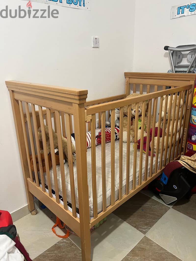Baby wooden crib 1