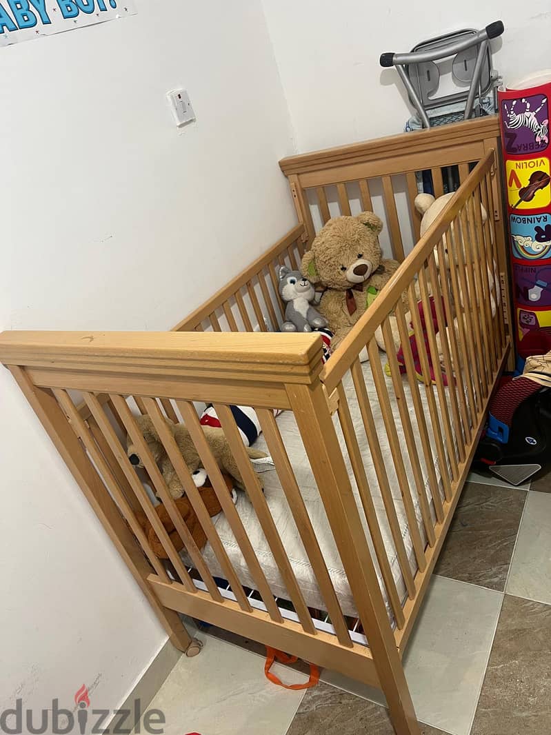 Baby wooden crib 2