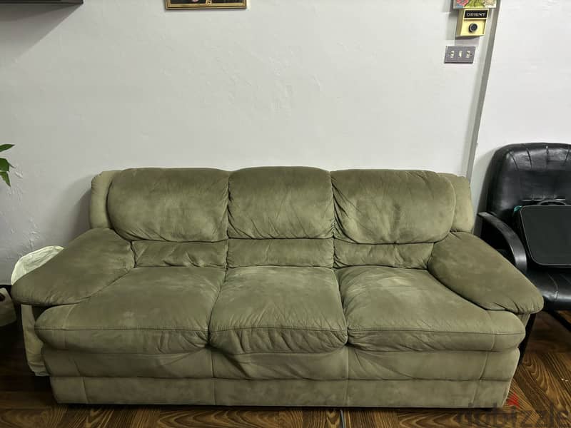 Very comfortable green sofa 1