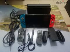 NINTENDO SWITCH USED 6MONTHS ONLY