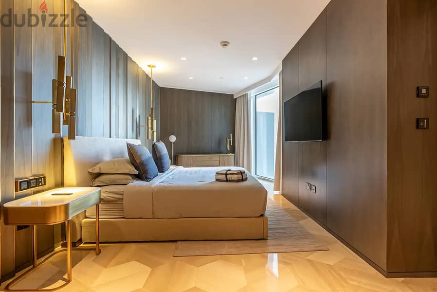 Modern and luxurious 2-bedroom, 2-bathroom apartment 1