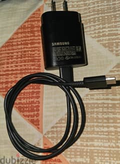 Samsung 25 watts charger with typce c cable