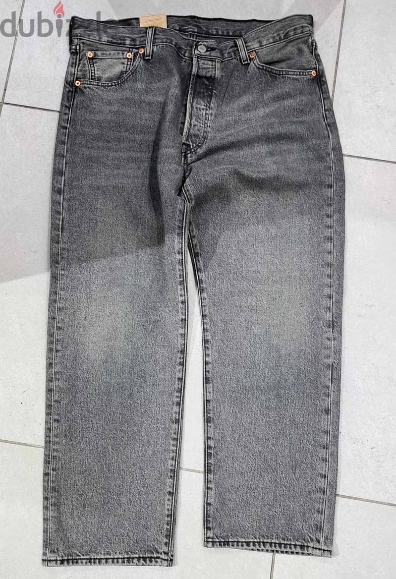 Beautiful levis 501 NEW and unused Size W36 L30 3