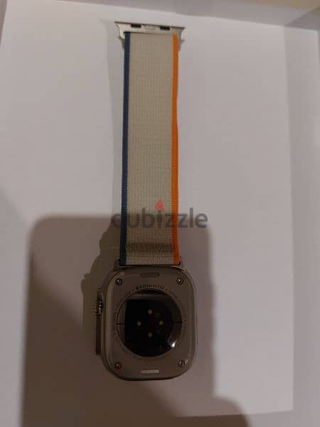 APPLE WATCH ULTRA 2 , HOURS USED LOOK AS NEW 1