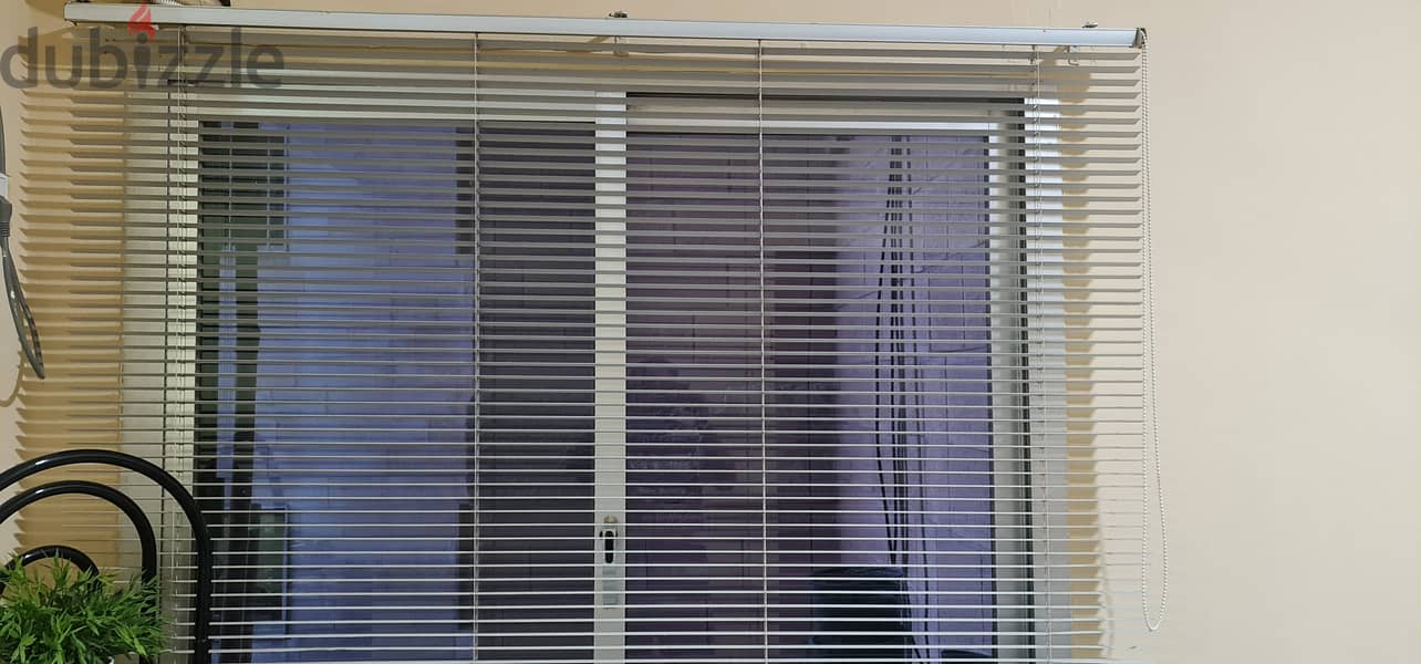 Horizontal blinds curtains for sale 1