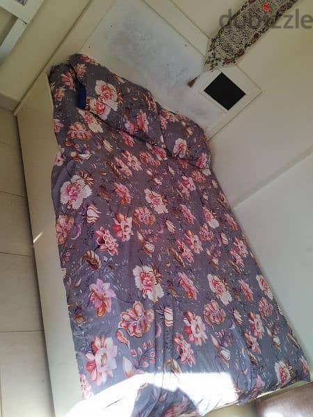 King size wooden&cot with and King Size bed. for sell 1