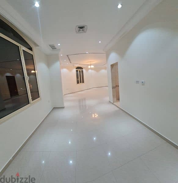 very nice big villa floor in Mangaf 1