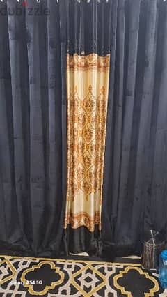 Curtain 0
