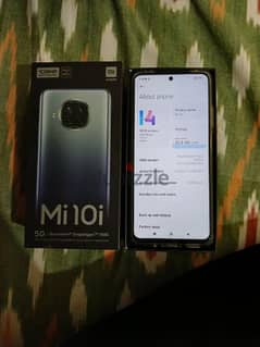 mi10i5g neat and clean les used with 2 case box