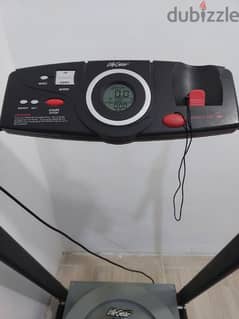 treadmill for sale in fahaheel (20kd)good condition