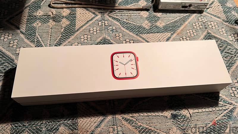 Apple Watch Series 7 45mm in pristine condition 6