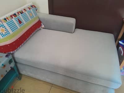 sitting sofa like new not used too much