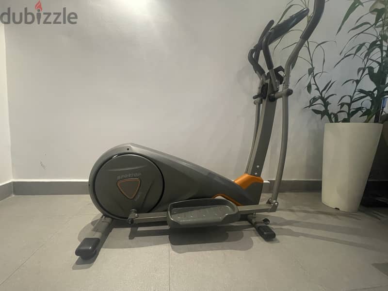 For Sale - Gym Elliptical Cross Trainer in excellent condition 2
