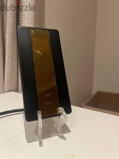 5g large battery router unlocked very good condition. 0